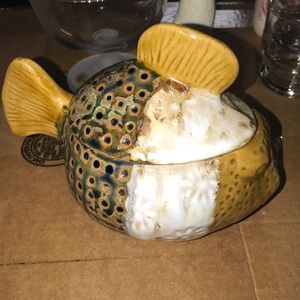 Pier 1 pottery sugar bowl with lid